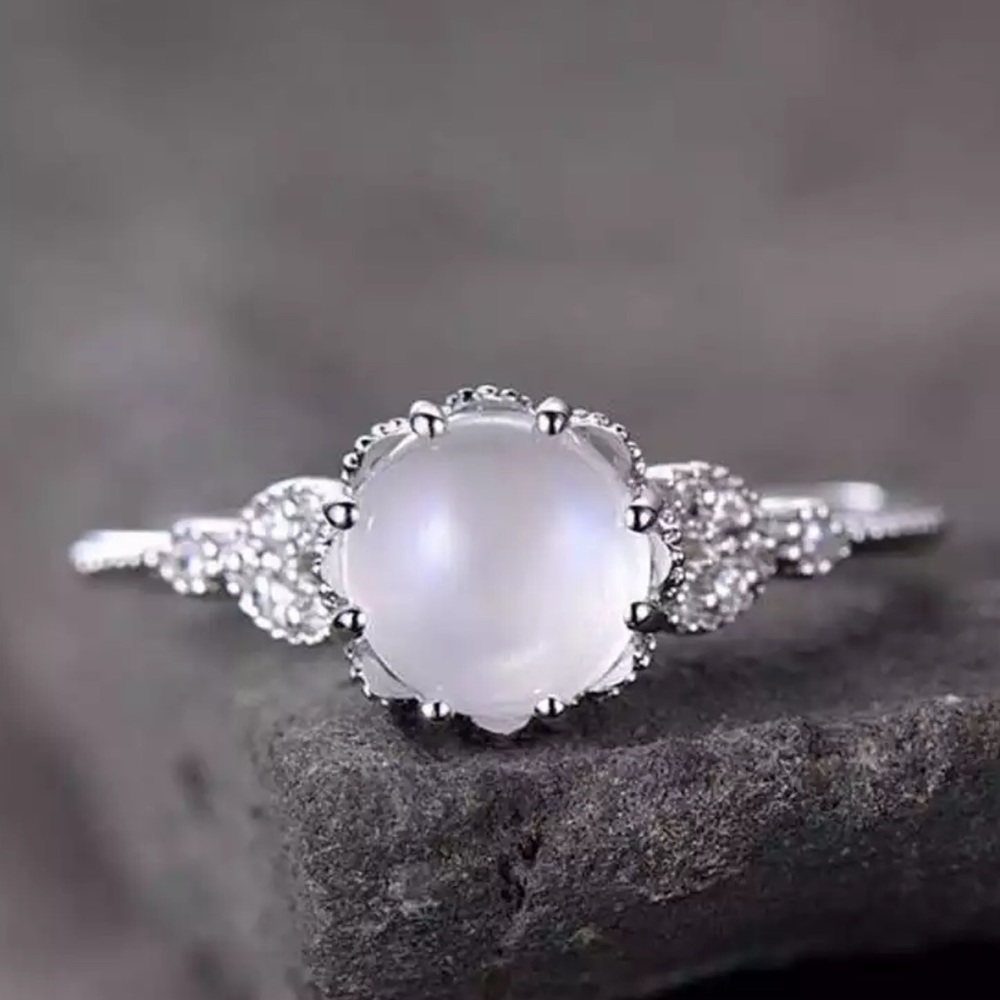 NWOT Sterling Silver Ring